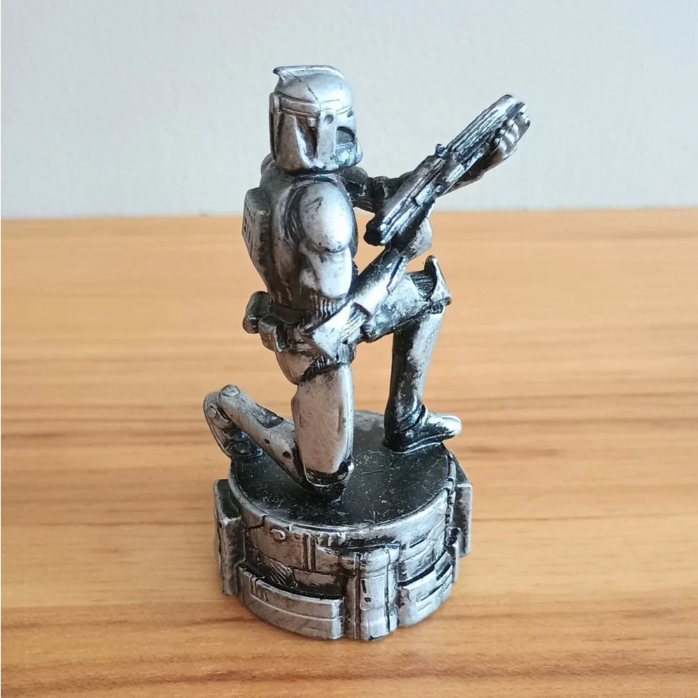 2005 Star Wars Saga Edition Chess Clone Trooper Silver Pawn Figure